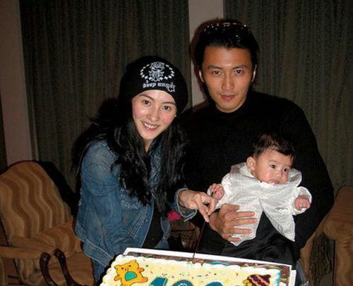 谢霆锋小儿子照片,可爱瞬间引网友热议